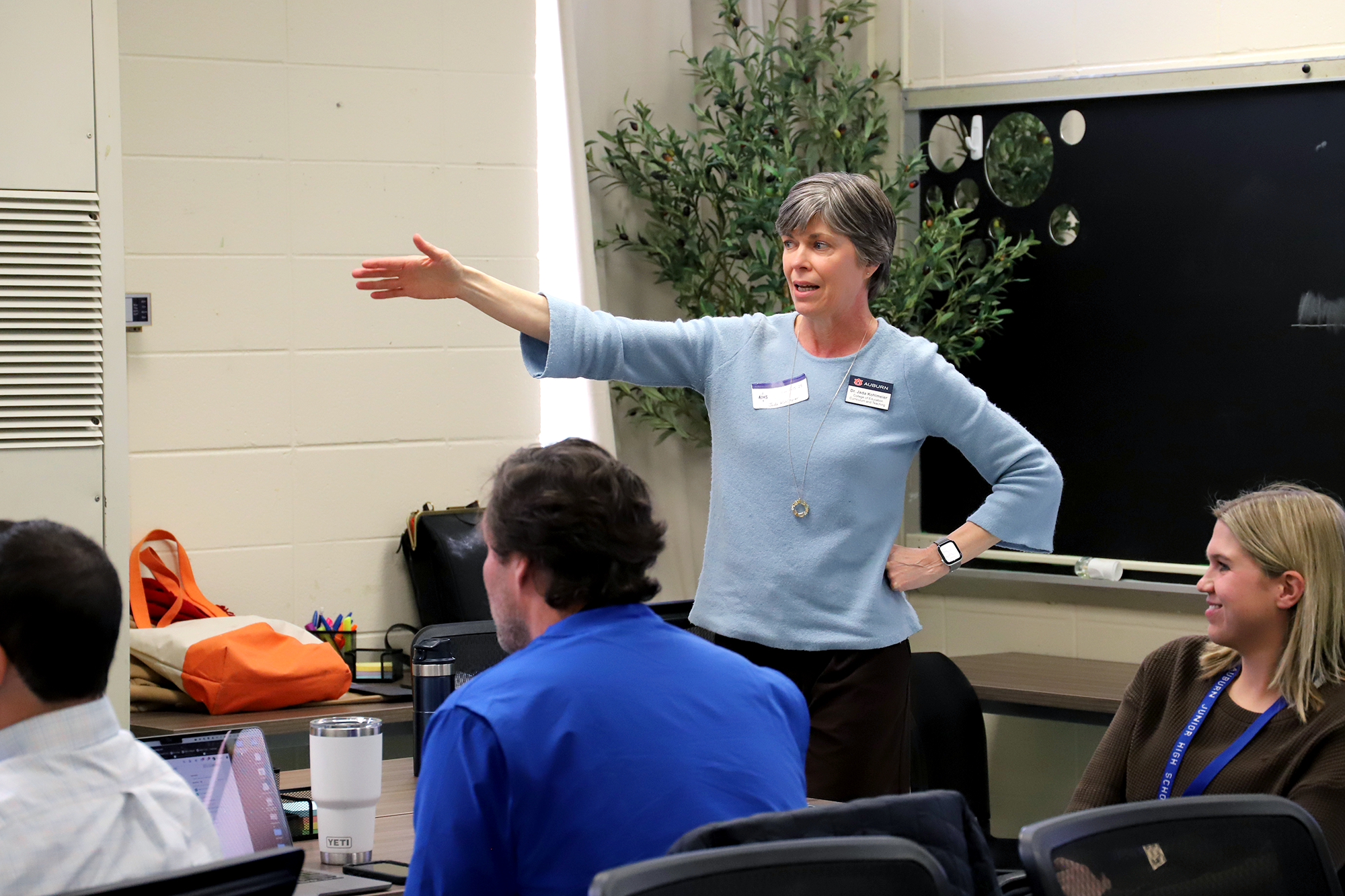 Dr. Kohlmeier teaches a class